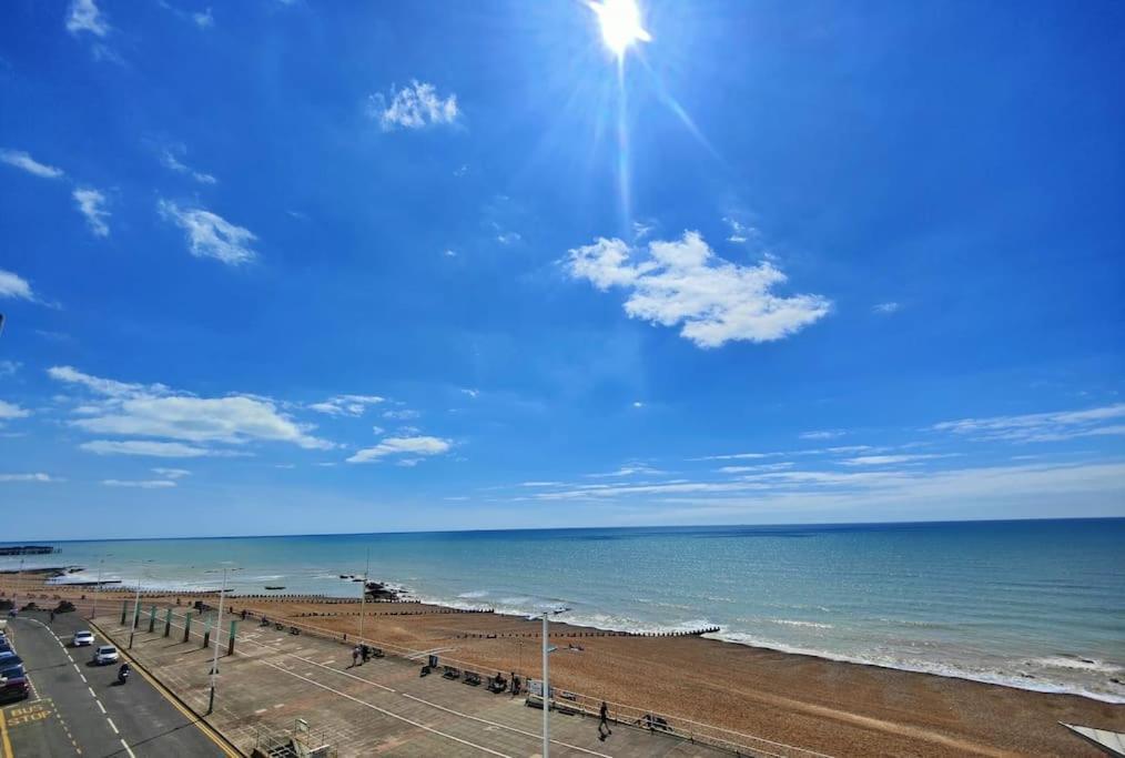 Stunning Seafront Flat,St Leonards Apartment Екстериор снимка