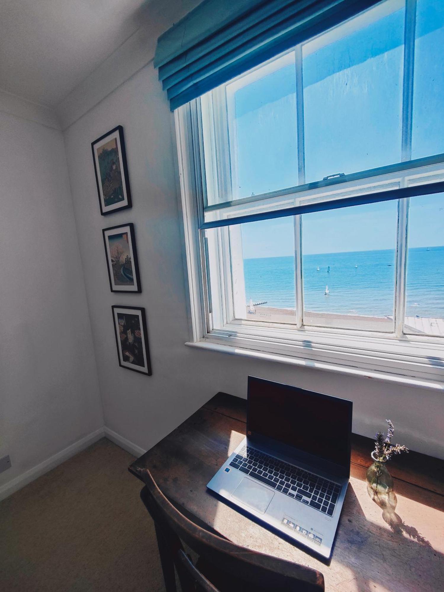 Stunning Seafront Flat,St Leonards Apartment Екстериор снимка